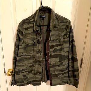 Women’s Camo Jacket